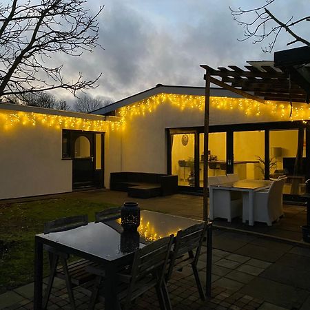 Bungalow Haarlem Amsterdam With Jacuzzi Vijfhuizen المظهر الخارجي الصورة