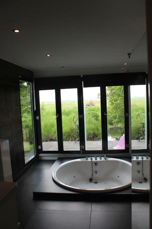 Bungalow Haarlem Amsterdam With Jacuzzi Vijfhuizen المظهر الخارجي الصورة
